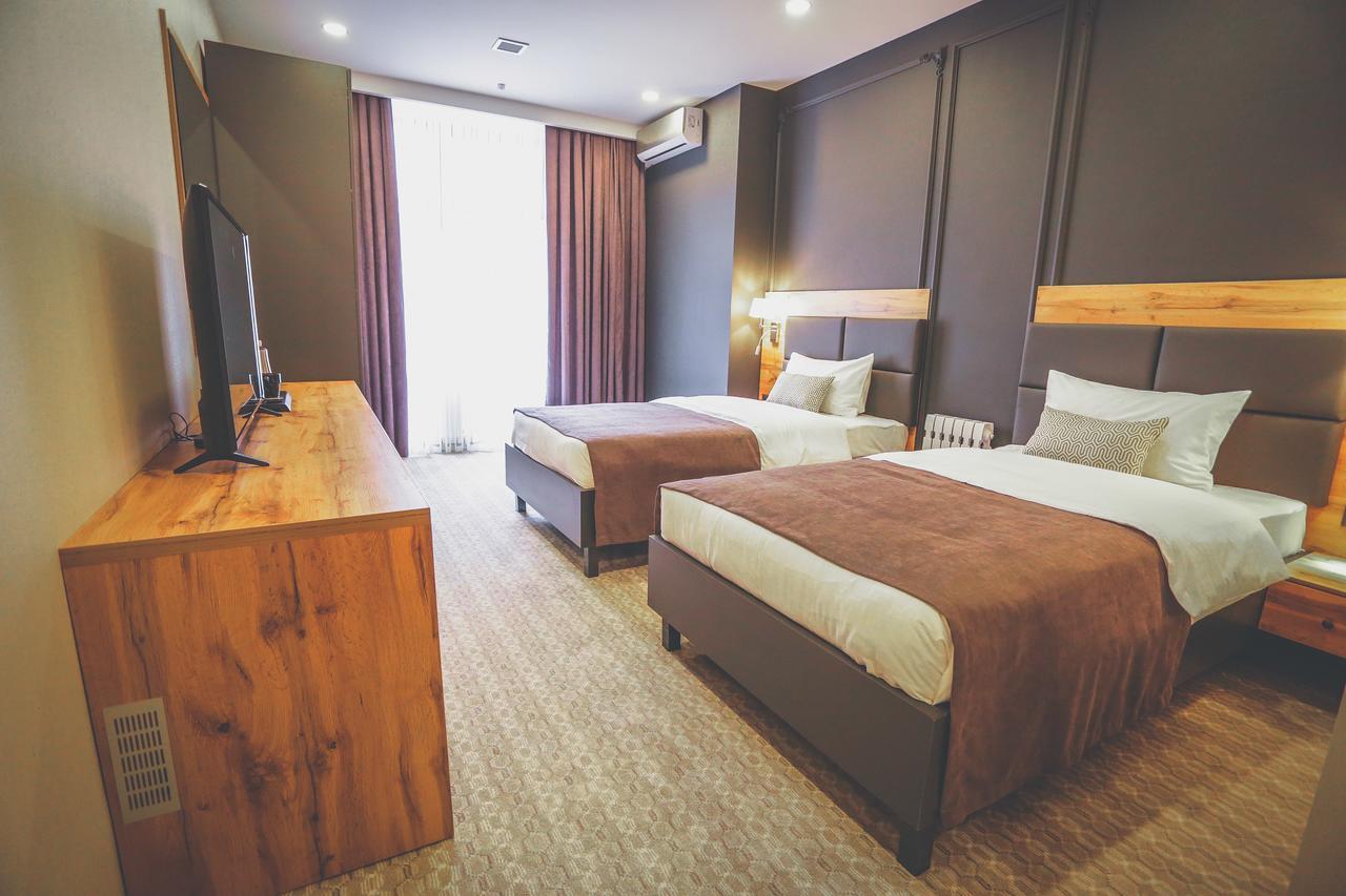 Aurum Hotel Bişkek Dış mekan fotoğraf